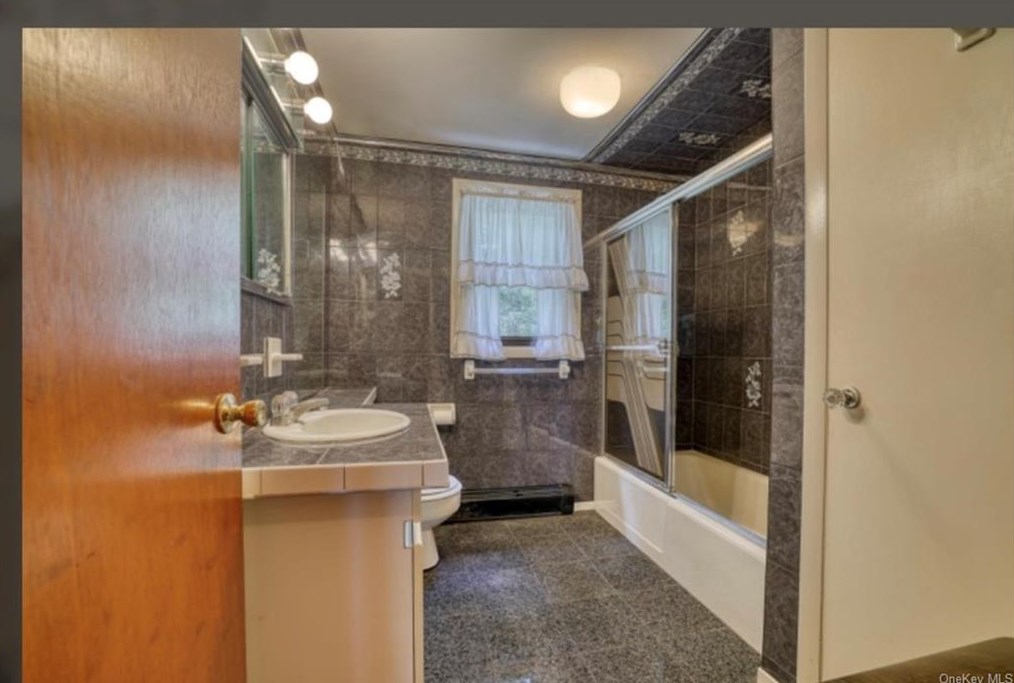 23 Mink Trl, Glen Spey NY  12737-5934 exterior