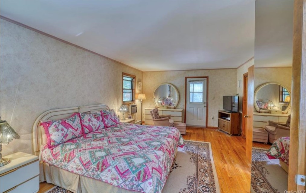 23 Mink Trl, Glen Spey NY  12737-5934 exterior