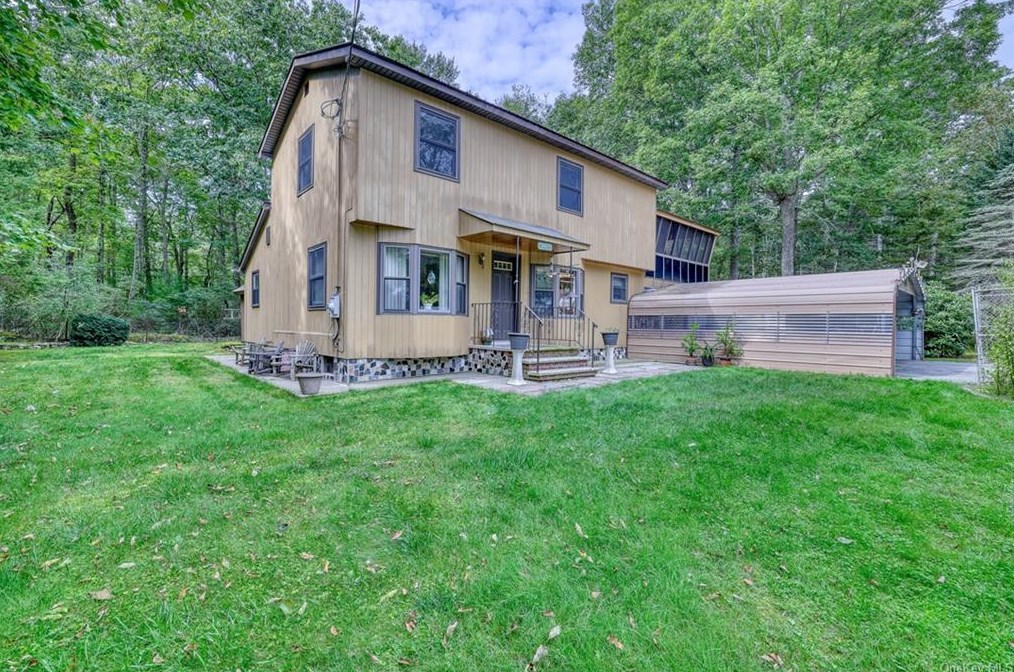 23 Mink Trl, Glen Spey NY  12737-5934 exterior