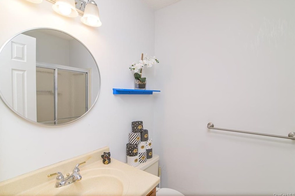 49 Winchester Ave, Peekskill NY 10566-6804 exterior