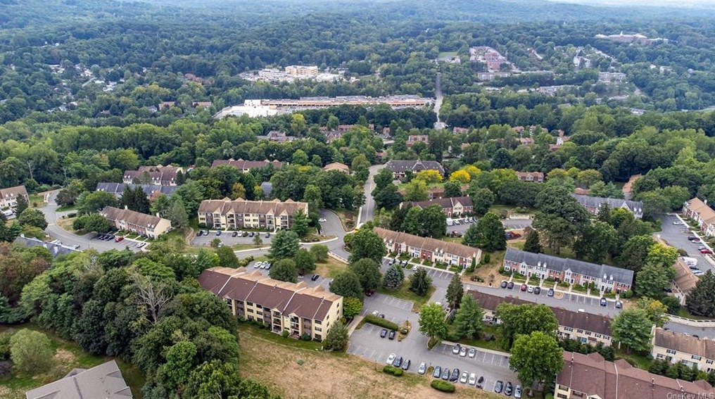 49 Winchester Ave, Peekskill NY 10566-6804 exterior