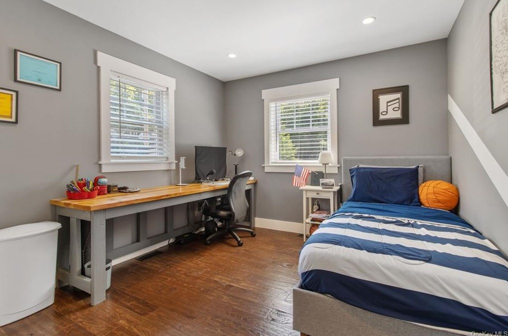 1300 Hudson Ave, Peekskill NY 10566-3302 exterior