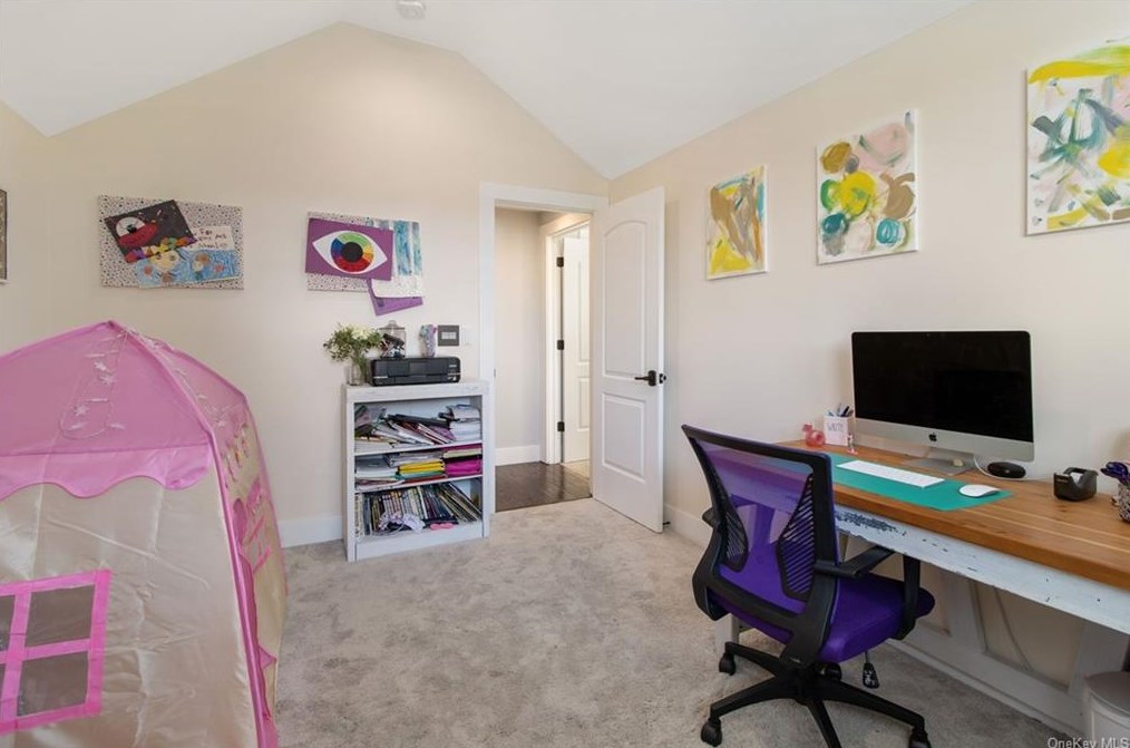 1300 Hudson Ave, Peekskill NY 10566-3302 exterior