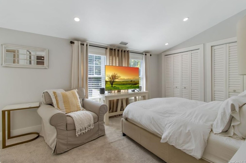 1300 Hudson Ave, Peekskill NY 10566-3302 exterior