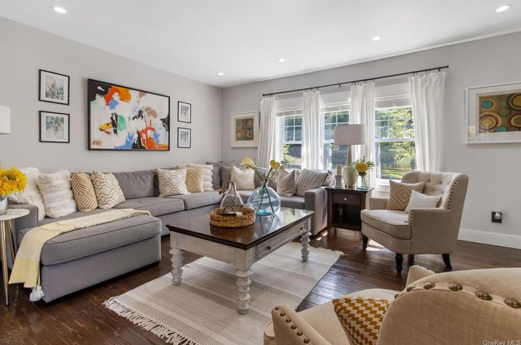 1300 Hudson Ave, Peekskill NY 10566-3302 exterior