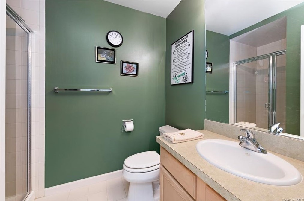 120 Underhill Ln, Peekskill NY  10566-6927 exterior