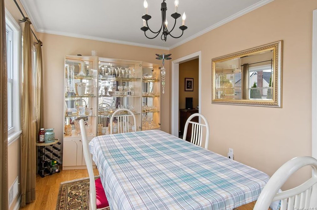 100 Westerly St, Yonkers NY 10704-1940 exterior