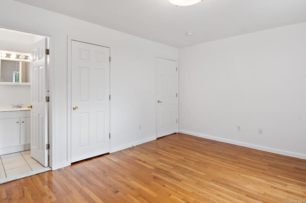 10 Colin St, Yonkers NY 10701-5511 exterior