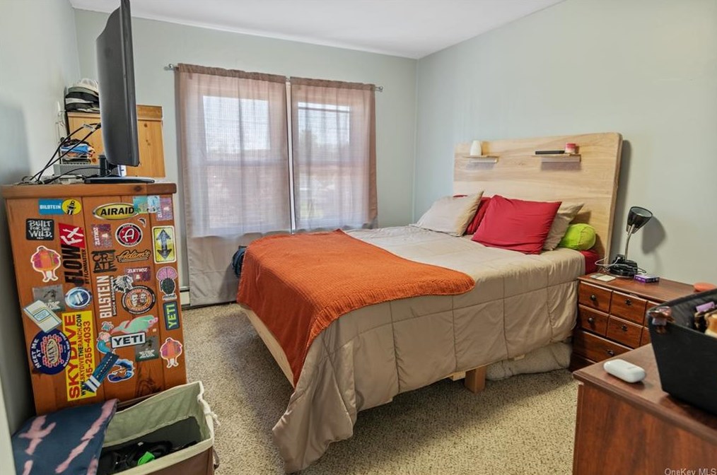 1 Vine St, Beacon NY  12508-3214 exterior