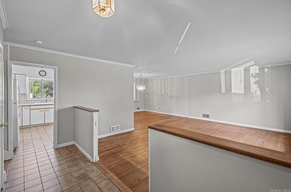 652 Forest Ave, Rye NY  10580-3249 exterior