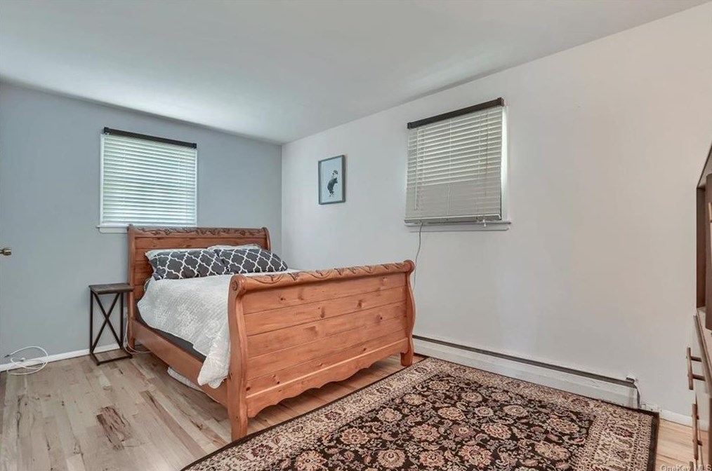 13 Maple Ln, Monroe NY 10950-1024 exterior