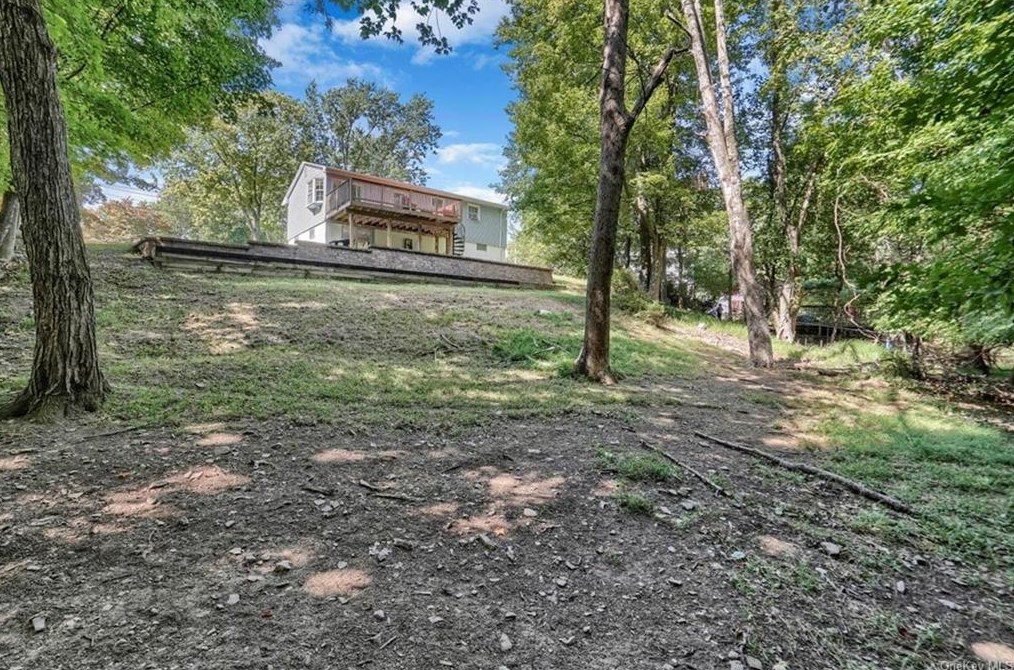 13 Maple Ln, Monroe NY 10950-1024 exterior