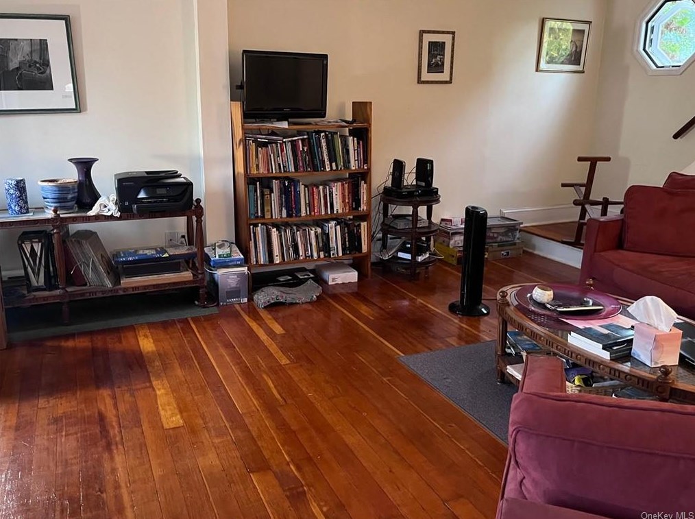 219 Elm St, Monroe NY exterior