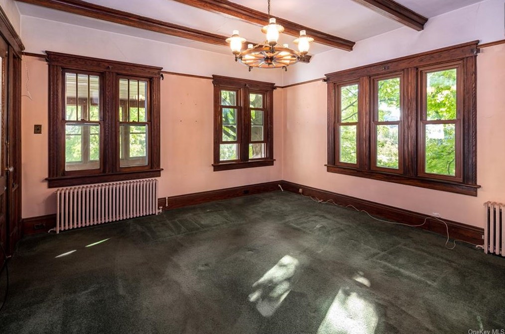 1800 Seabury Pl, Peekskill NY  exterior