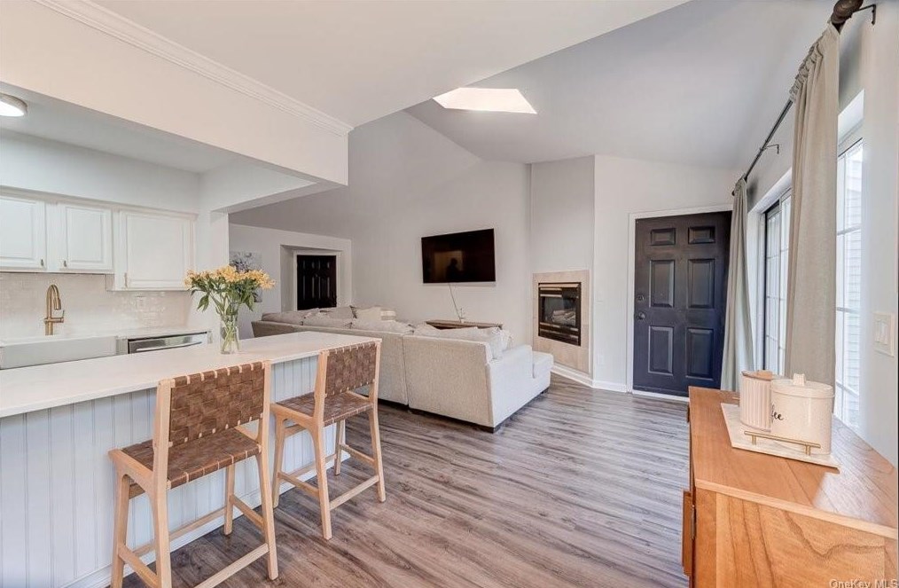 1174 Washington Grn, Newburgh NY  12553-6921 exterior