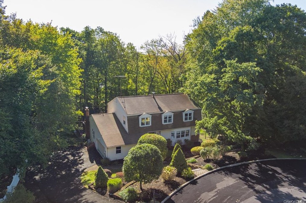 4 Gem Ct, New City NY  10956-7018 exterior