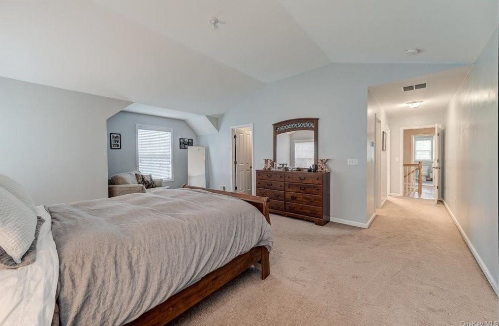 6 Allyson Ct, Goshen NY  10924-5513 exterior