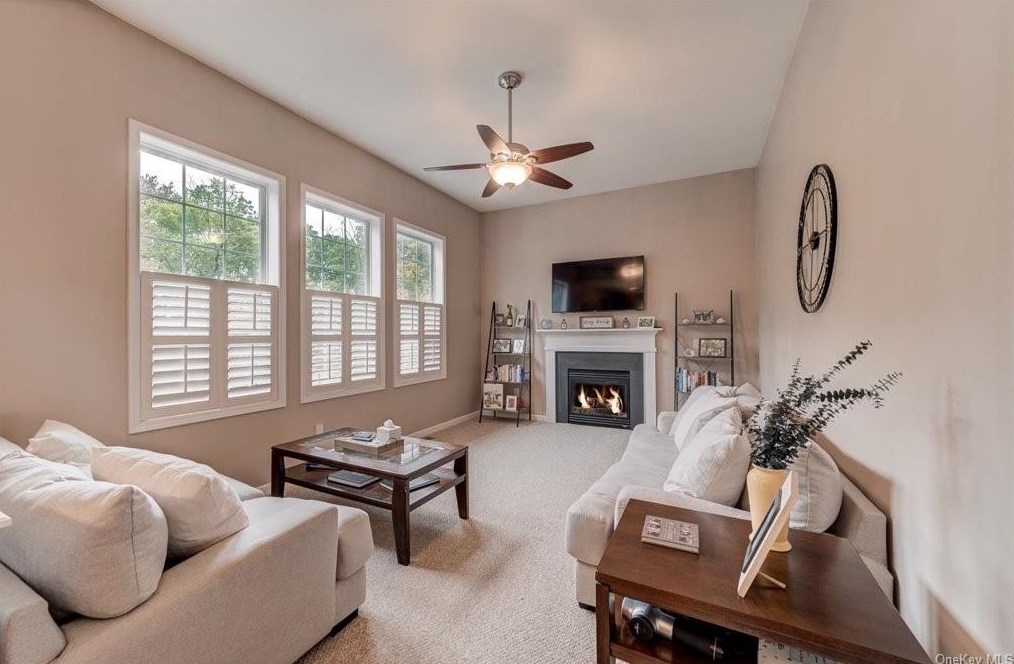 6 Allyson Ct, Goshen NY  10924-5513 exterior