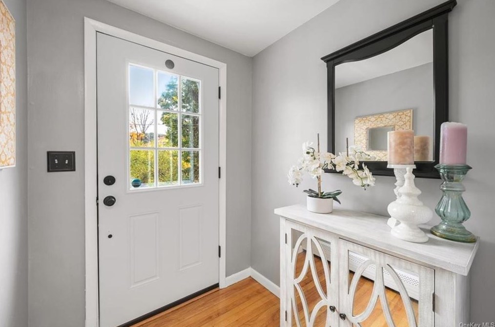 290 Candlestick Hill Rd, Newburgh NY  12550-1001 exterior