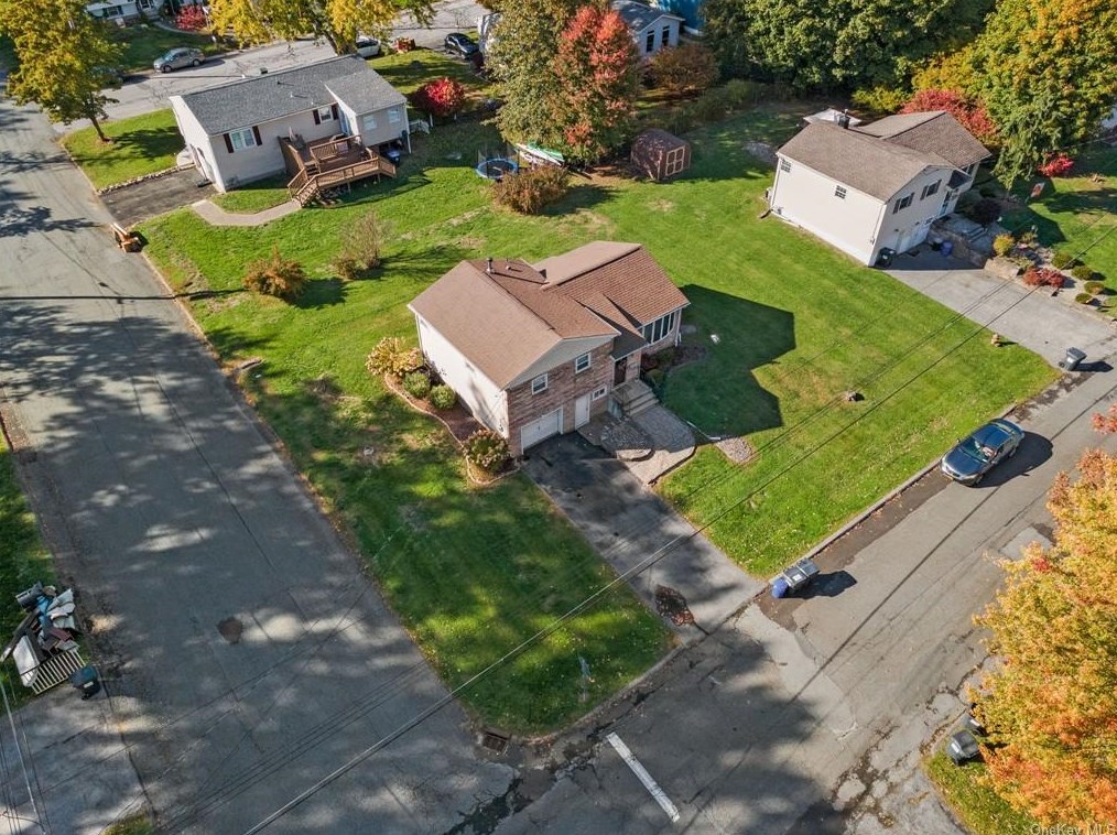 21 Alfred Pl, Walden NY  12586-1334 exterior