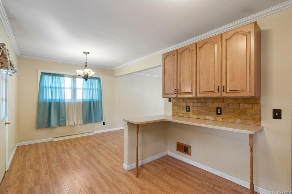 21 Alfred Pl, Walden NY  12586-1334 exterior