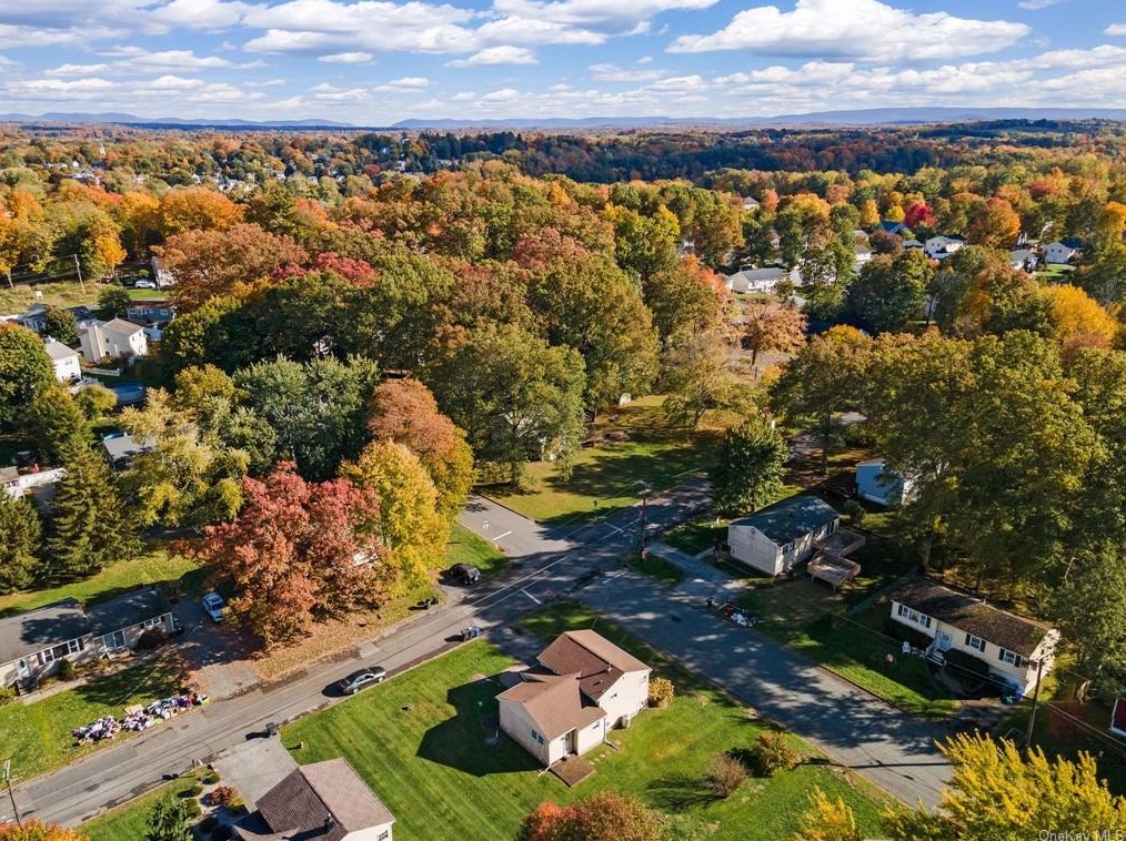 21 Alfred Pl, Walden NY  12586-1334 exterior