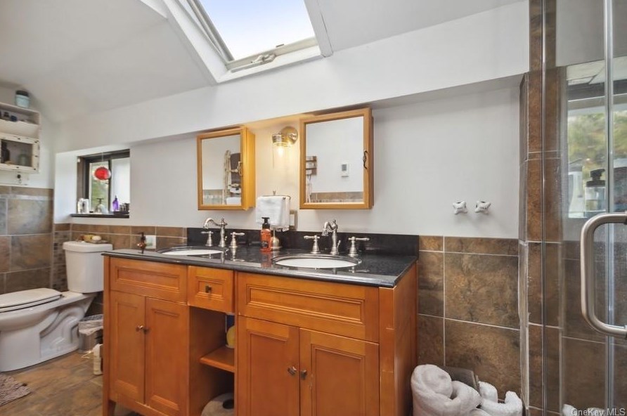 20 Woodland Terrace Ct, Kent Lakes NY  10512-3601 exterior