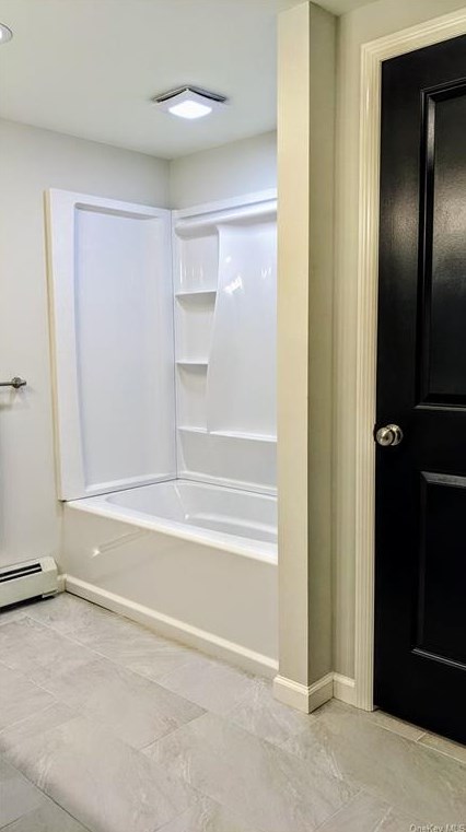 5 Crest Ct, East Fishkill NY  12533-5059 exterior