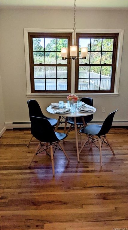 5 Crest Ct, East Fishkill NY  12533-5059 exterior