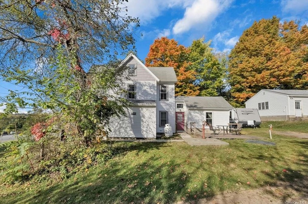 20 Plank Rd, Newburgh NY  12550-1980 exterior