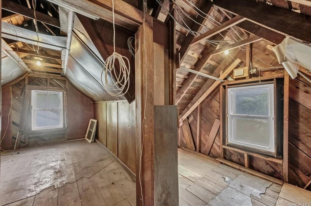 20 Plank Rd, Newburgh NY  12550-1980 exterior