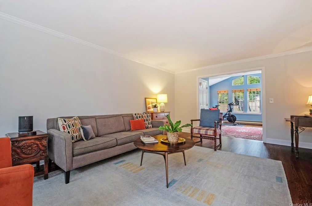 4 Fairlawn Ct, Rye NY exterior