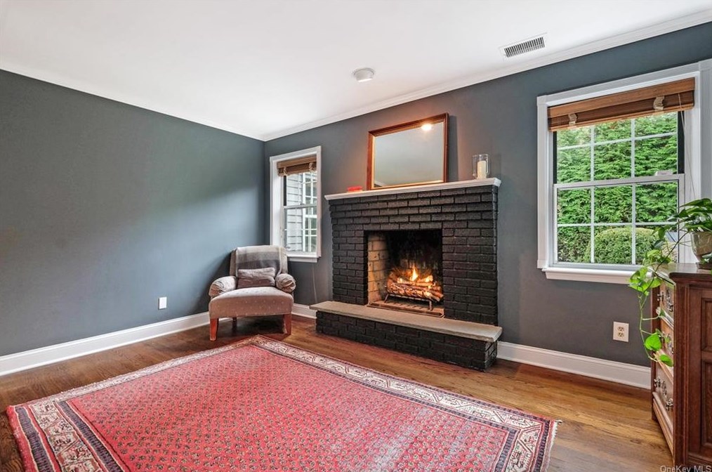 4 Fairlawn Ct, Rye NY exterior