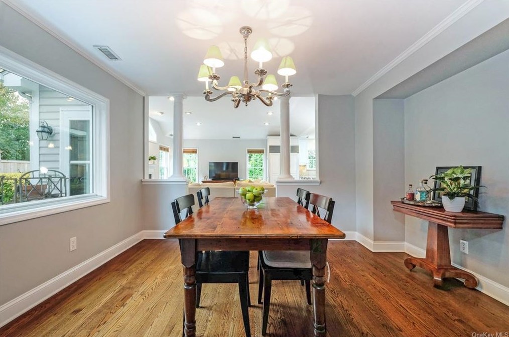 4 Fairlawn Ct, Rye NY exterior