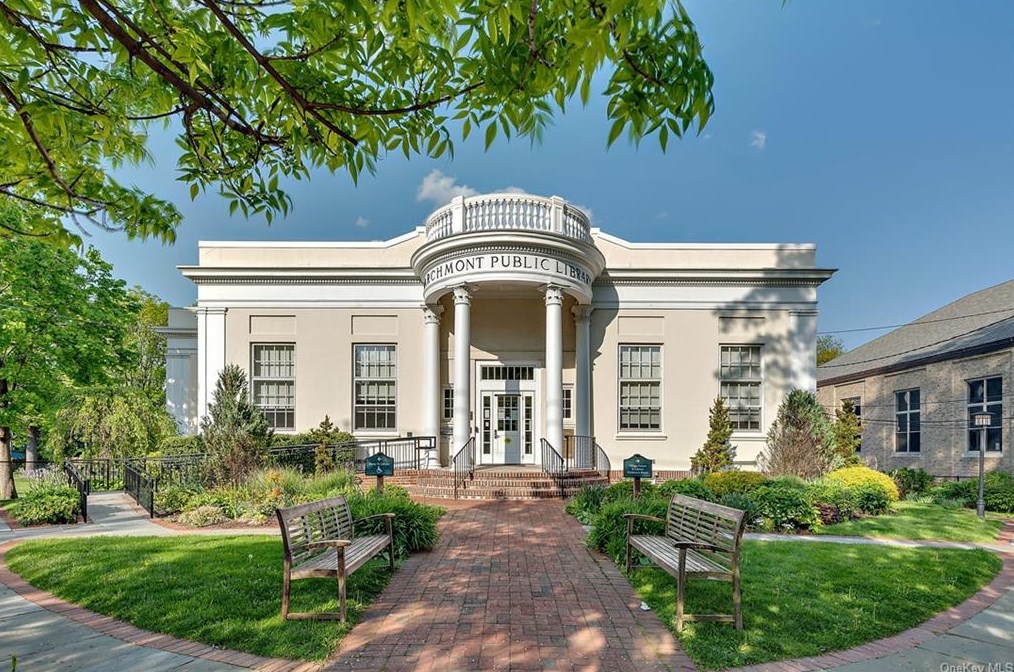 14 Chatsworth Ave, Larchmont NY  10538-2142 exterior