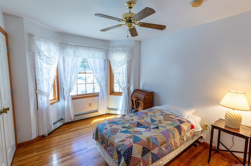 97 Ludlam Rd, Monroe NY 10950-4534 exterior