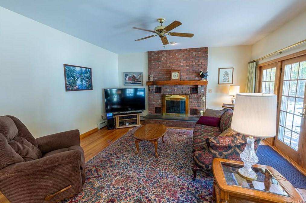 97 Ludlam Rd, Monroe NY 10950-4534 exterior