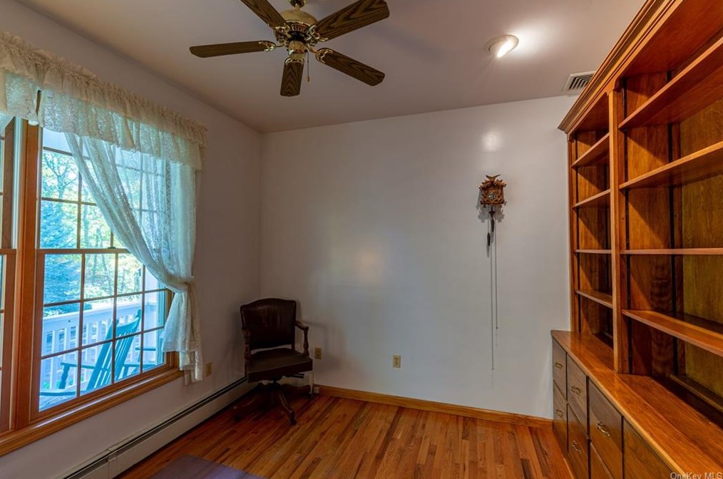 97 Ludlam Rd, Monroe NY 10950-4534 exterior