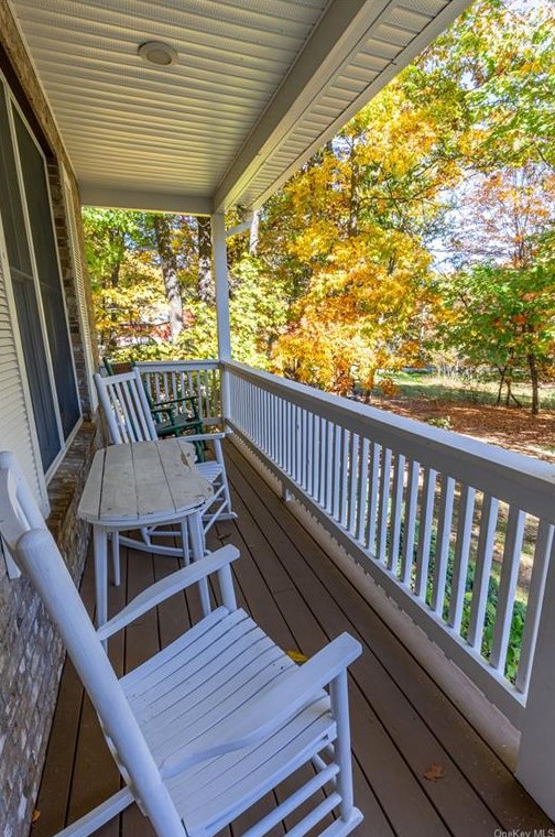 97 Ludlam Rd, Monroe NY 10950-4534 exterior