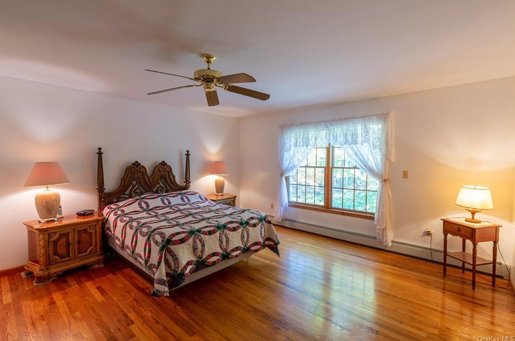 97 Ludlam Rd, Monroe NY 10950-4534 exterior