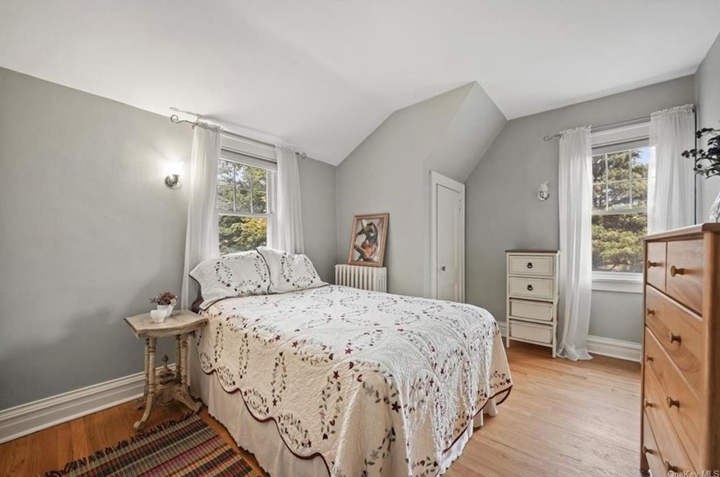 410 Decatur Ave, Peekskill NY 10566-2109 exterior