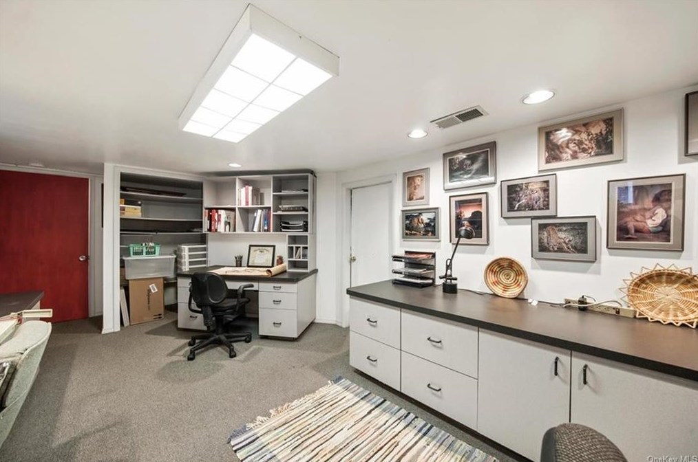 410 Decatur Ave, Peekskill NY 10566-2109 exterior