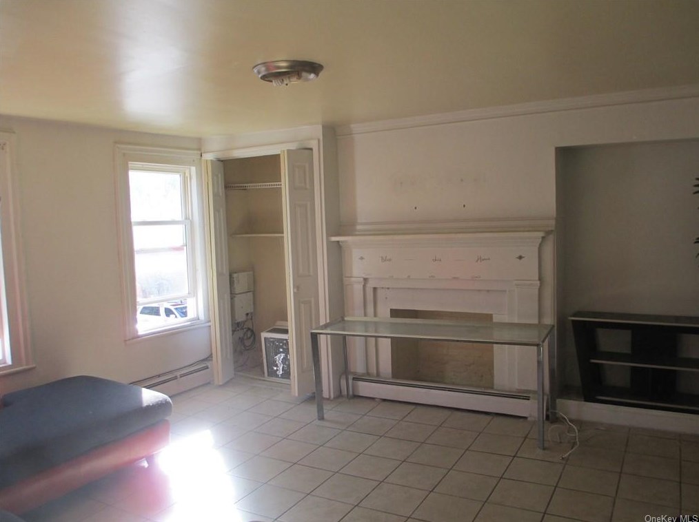 21 St, Haverstraw NY  10927-2005 exterior