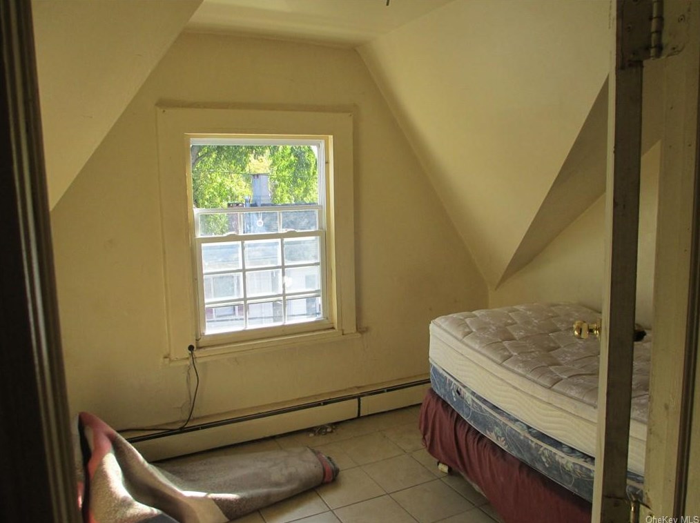 21 St, Haverstraw NY  10927-2005 exterior
