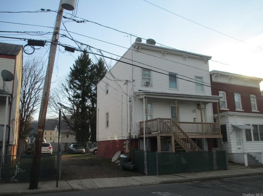 38 Jefferson St, Haverstraw NY  10927-1612 exterior
