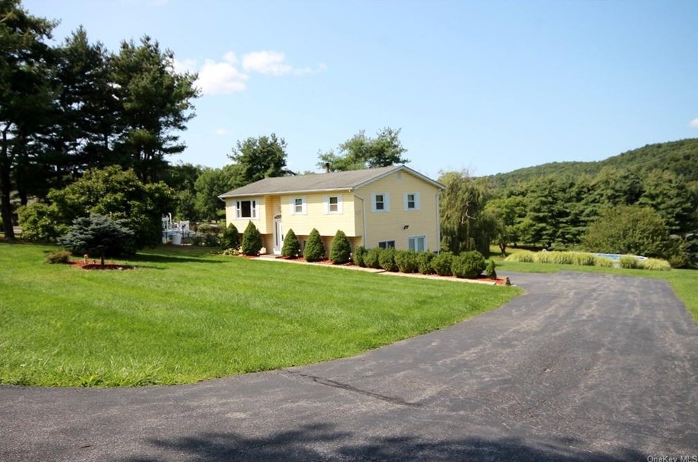 236 Prospect Rd, Monroe NY  10950-2038 exterior