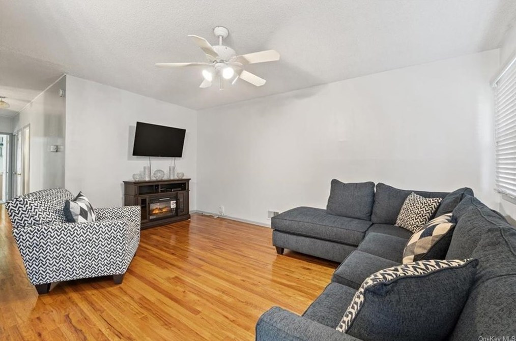 72 Blauvelt Ave, West Haverstraw NY  10993-1307 exterior