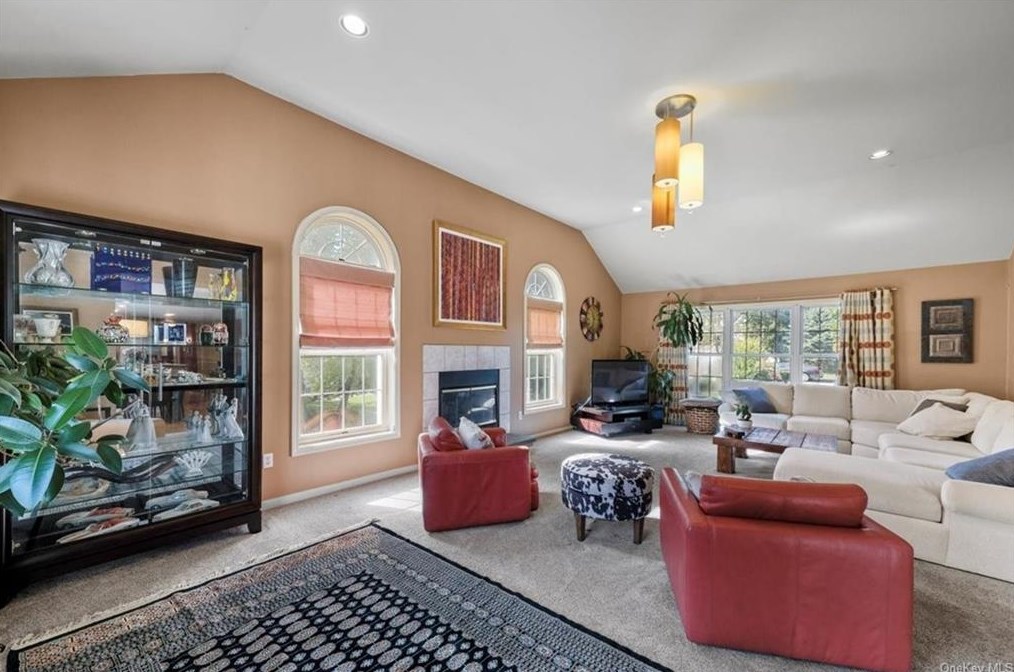 16 Tango Ln, Kent Lakes NY  10512-2242 exterior