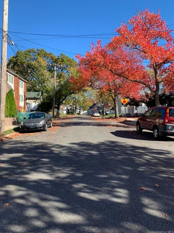 26 Duke Pl, Staten Island NY  10314-5148 exterior