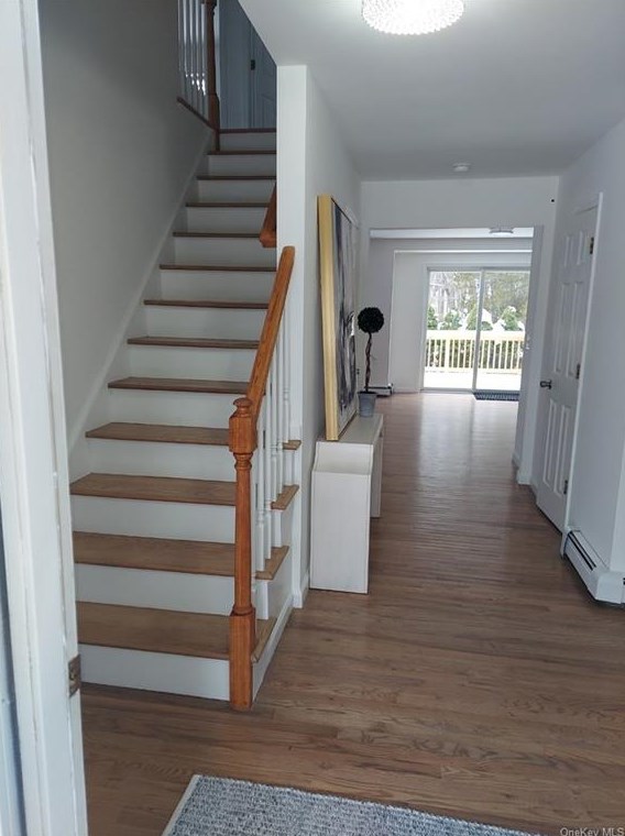 17 Canterberry Ct, East Fishkill NY  12533-5260 exterior